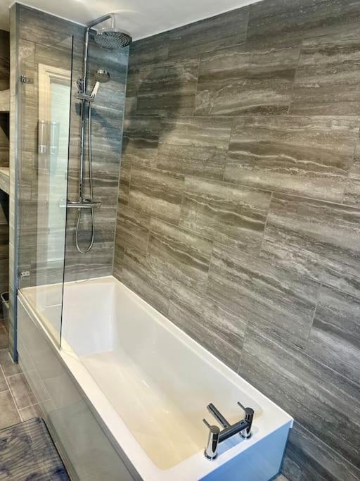 Your Stylish Totterdown Haven Apartamento